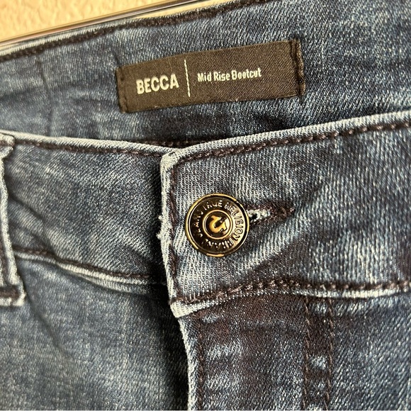 True Religio | Becca Mid Rise Bootcut Jeans - Picture 9 of 15